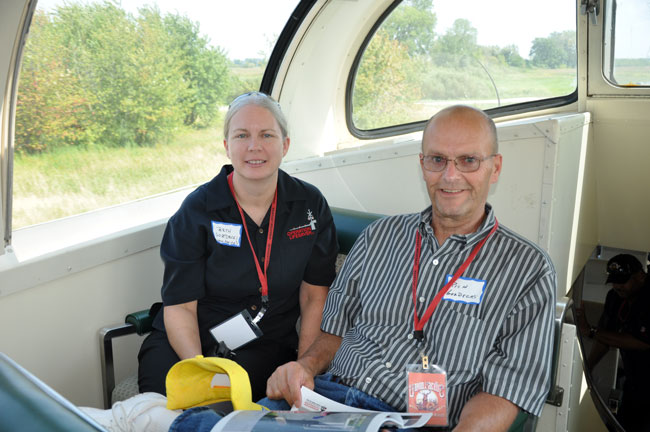 Both-CNW-poeple-Beth-&-Rich Gozdecki.jpg - Beth & Rich Gozdecki enjoying the view from the dome car.